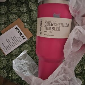 Stanley Fuchsia Quencher Tumbler